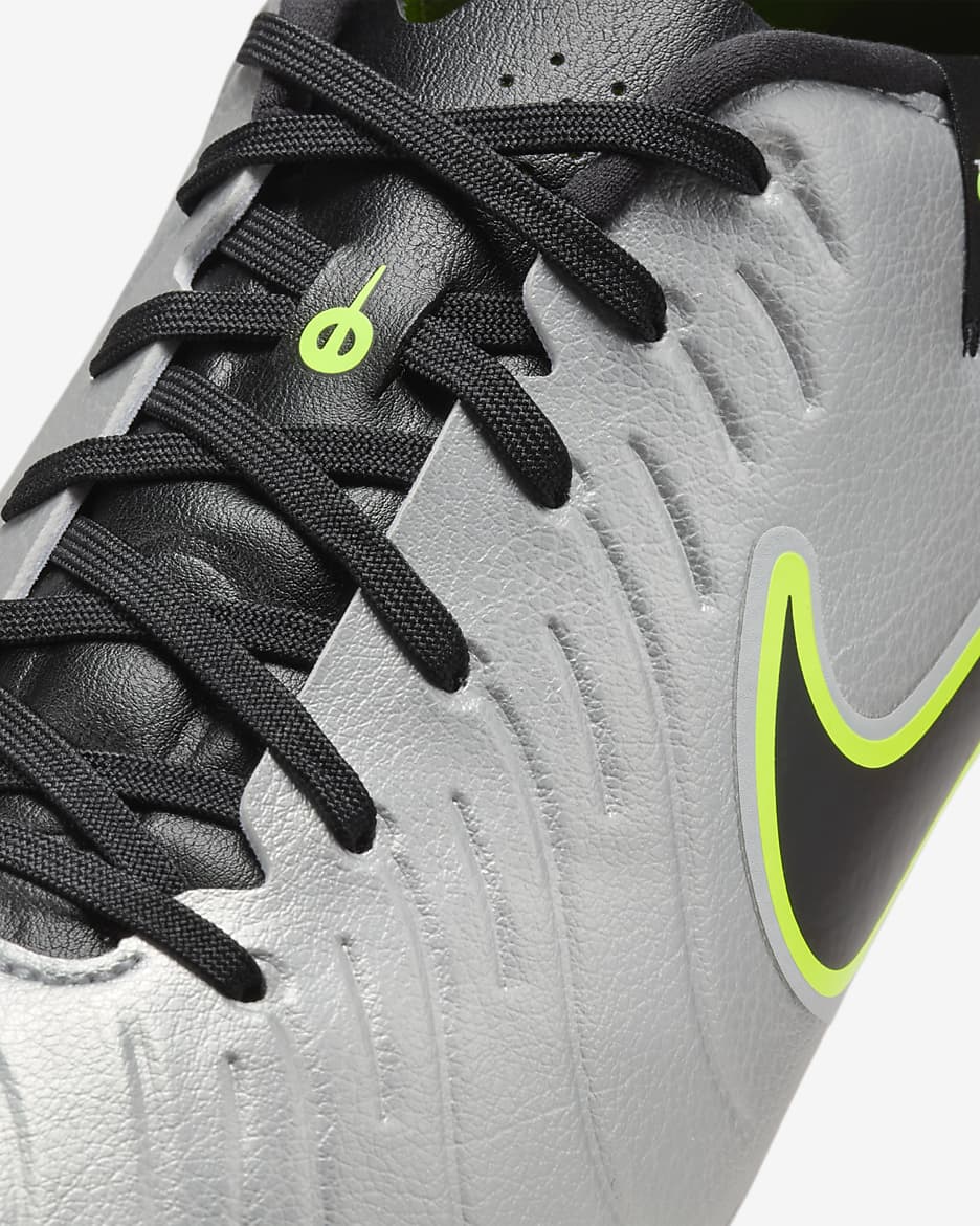 Calzado de futbol low para terrenos duros Nike Tiempo Legend 10 Academy. Nike MX
